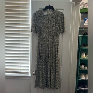 Beautiful karin stevens Retro Floral Dress